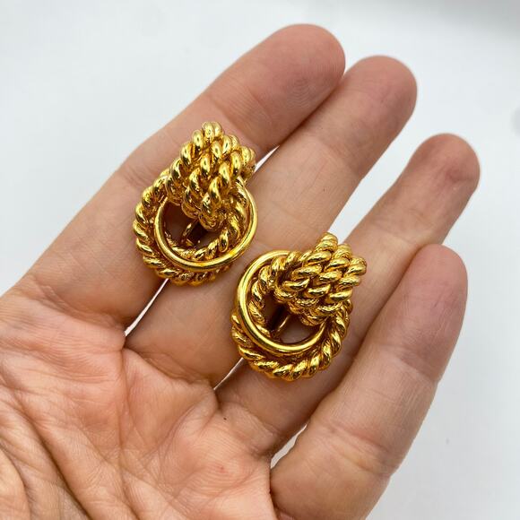 Vintage NAPIER 10K Gold Plated Rope Texture Love Knot Statement Earrings - Picture 3 of 9